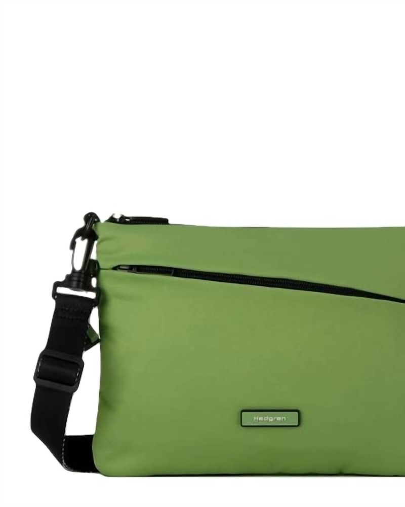 Front of a size O/S Orbit Flat Crossbody in Cedar Green in Cedar Green by Hedgren. | dia_product_style_image_id:330749